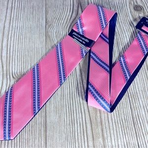 Pierre Cardin reversible tie. Pink and navy blue.